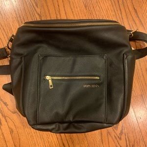 Fawn Design Original in black